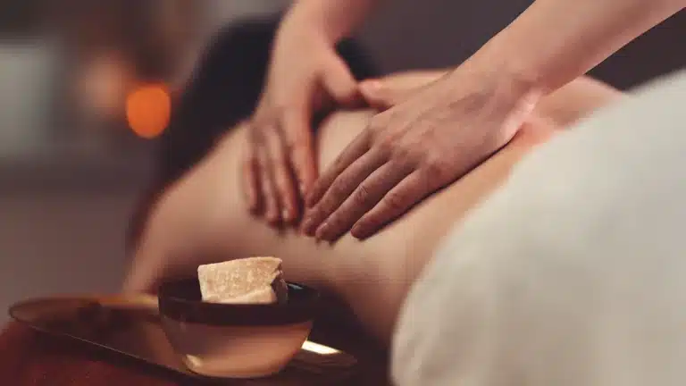 Masaż rytuał kakao pleców w Masaże Świata SPA Wiry
